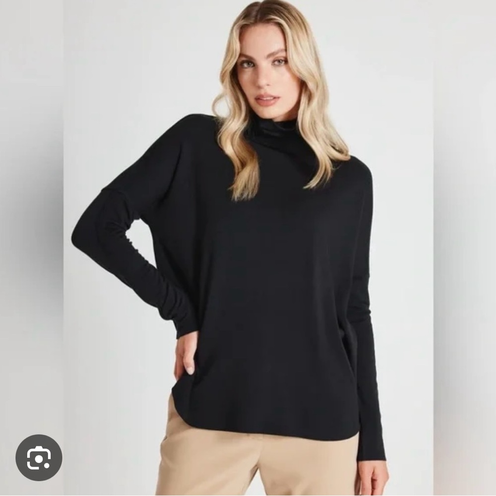 Kit and Ace Burrow Turtleneck in Black